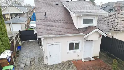 This 2-level laneway house has basic furniture with private entrance.You can easily move in with jus...