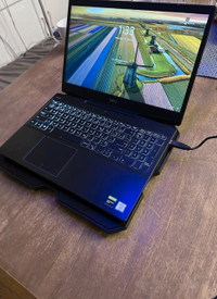 Gaming laptop Dell G3 + cooling pad