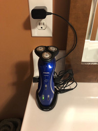 Philips SensoTouch Electric Razor