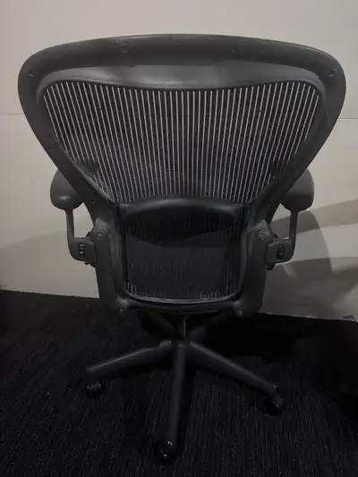 Herman Miller Size C Aeron, View more