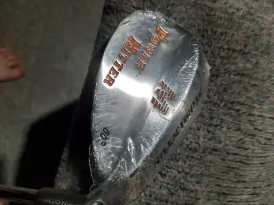 Momentos  power hitter- 60* right hand wedge, View more