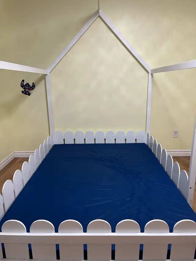 matelas double bleu eco in Beds & Mattresses in Longueuil / South Shore - Image 3