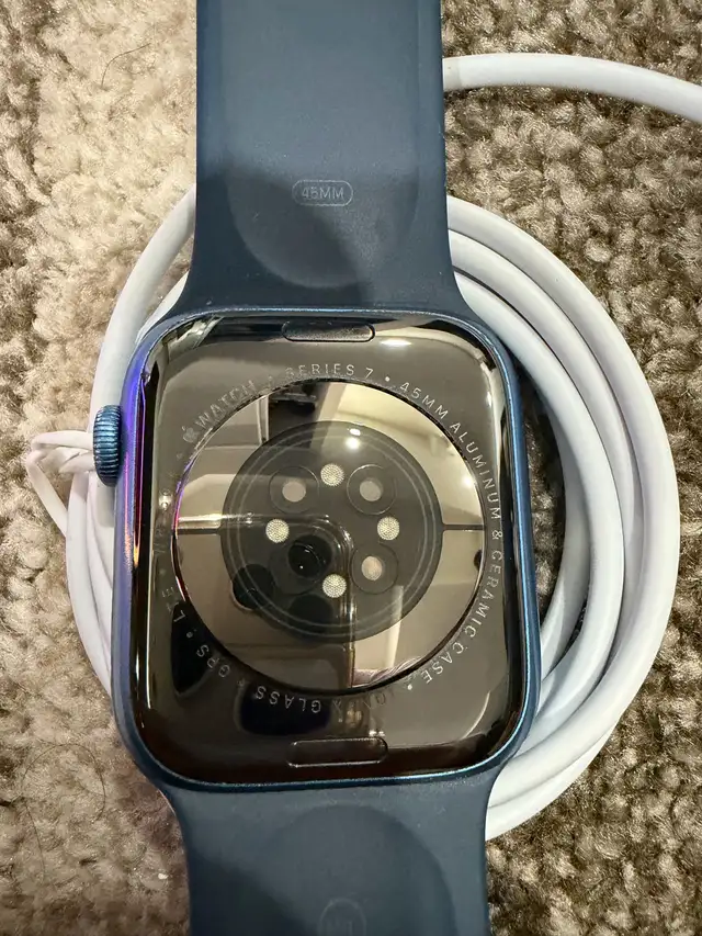 Apple Watch Series 7 45mm GPS + LTE