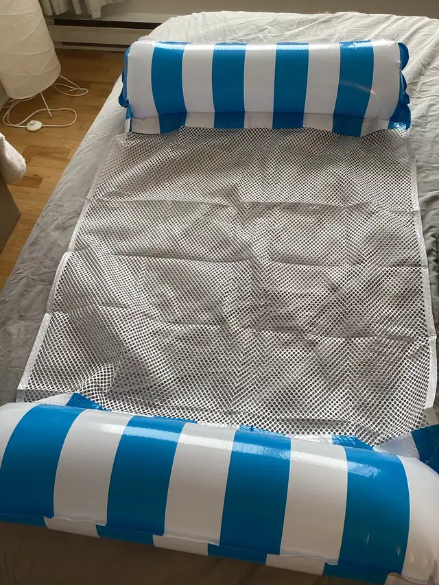 New Inflatable Pool Floatie hammock  Lounger in Water Sports in Ottawa - Image 2