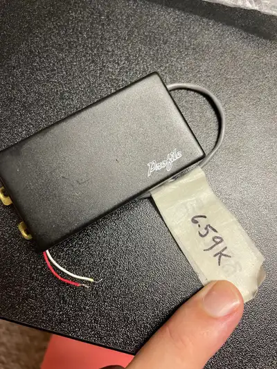 **Pickup in Morrisburg only - no shipping** Bridge pickup from an ‘89 Profile. $10 or 3 tall cans Ja...