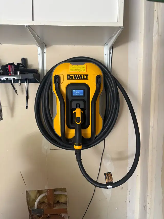 Fully licensed and insured Master electrician 534371510308710405