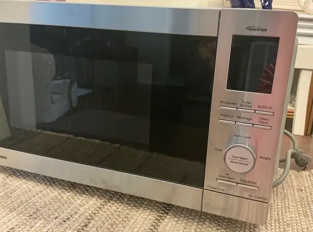 Panasonic Genius microwave 584654993868738561