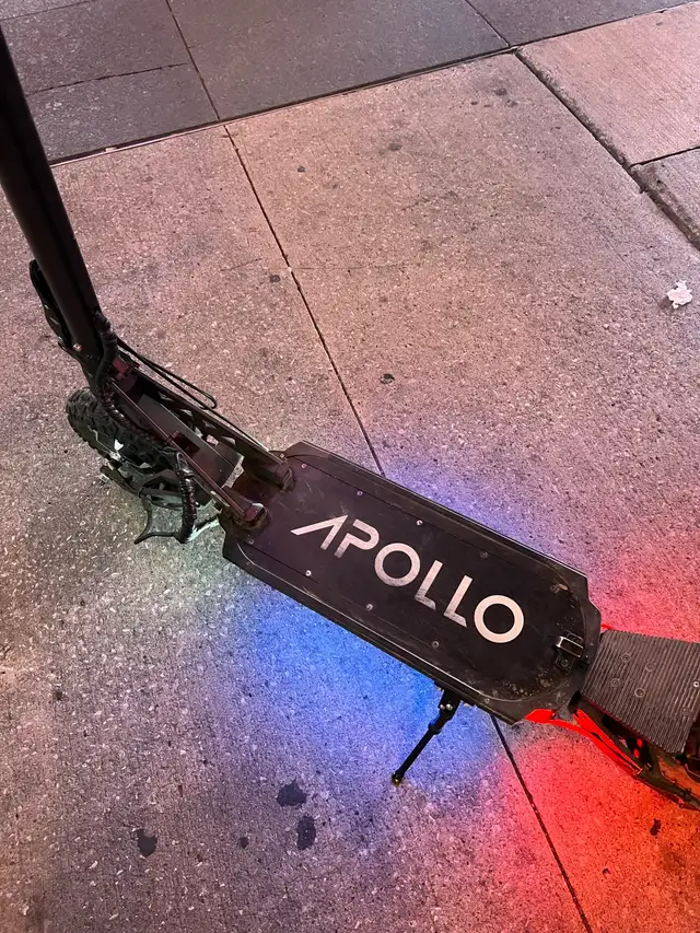 Apollo Ghost v2 in Scooters & Pocket Bikes in City of Toronto - Image 6