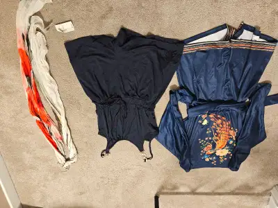 I'm offering a stylish lot of women's clothing, including a floral bikini set (new with tags), a blu...