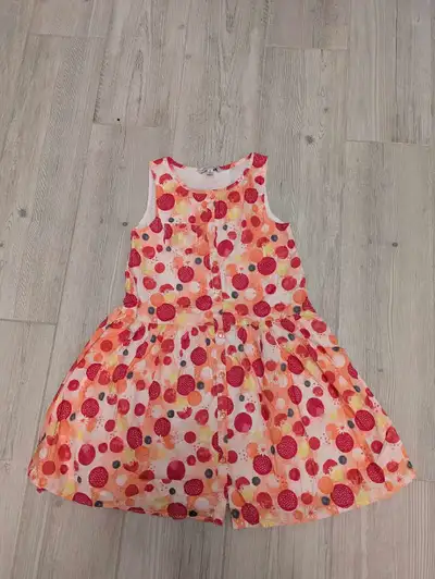 Bag of girls clothing age 6-8, View more