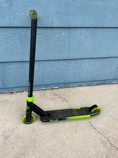 Madd Gear scooter