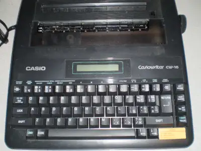 Casiowriter CW-16 Electronic Typewriter Made in Japan, 1985 Model CW-16A Typewriter works and prints...