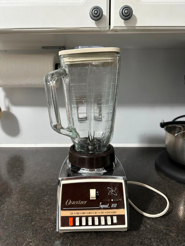 Retro Kitchen Blender - Osterizer Imperial Viii - WORKS in Arts & Collectibles in Fredericton
