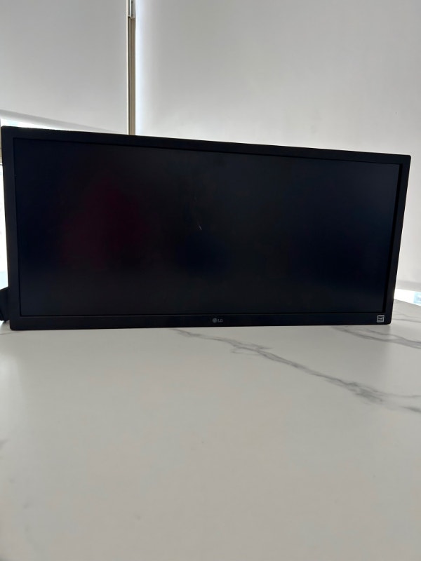 LG UltraWide Monitor FOR SALE Monitors City of Toronto Kijiji