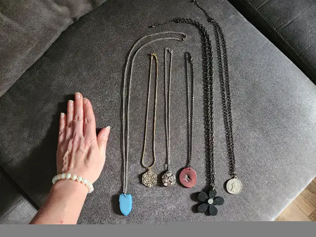 *Unique* HANDCRAFTED necklaces ($5 ea./any 3 for $10) in Jewellery & Watches in Fredericton - Image 11