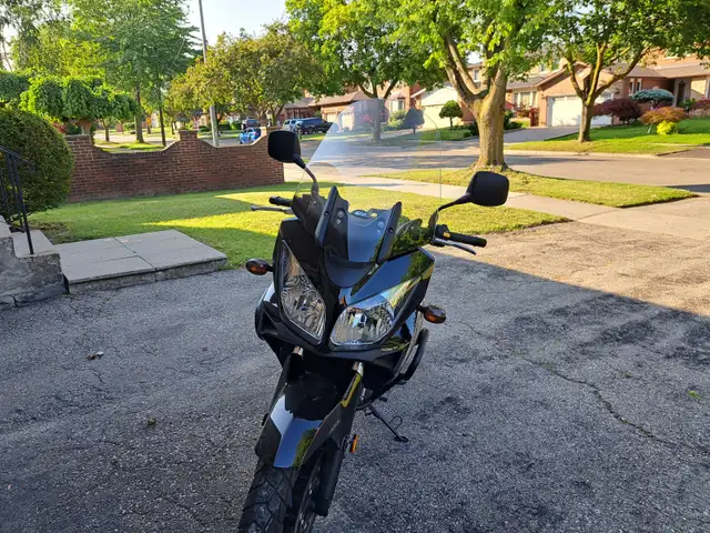 SUZUKI V-STROM 2010 ABS 1622km in Sport Touring in Mississauga / Peel Region - Image 5