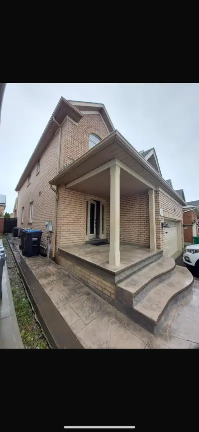4 Bedroom House for Rent in Brampton