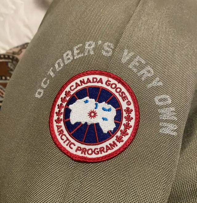 OVO x Canada Goose Large Chilliwack Bomber Jacket in Men's in Markham / York Region - Image 4