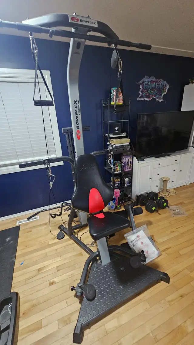 BowFlex Xtreme SE weight system for home workout equipment in Exercise Equipment in Edmonton - Image 9