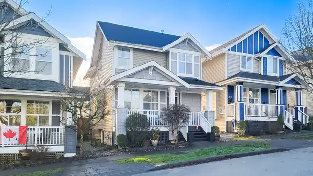 $1,299,000 / 4br - 2476ft2 - 15136 61A Avenue • Surrey • Sulliva