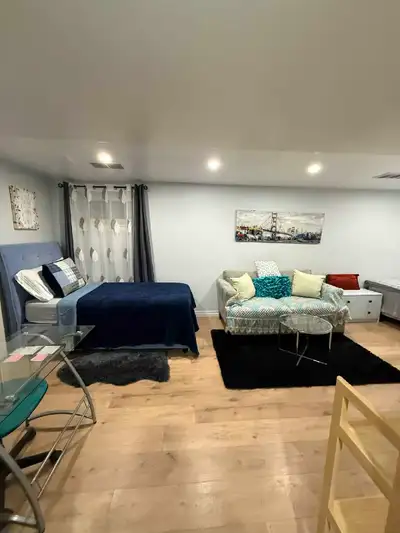 Private Room with 2 separate Twin size bed & own washroom, spacious living room and kitchenette. ful...
