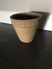 Ceramic vase