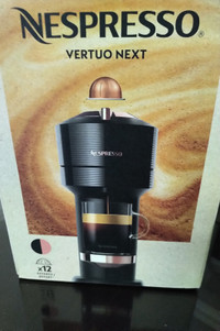 Machine café Nespresso (neuf dans boite)