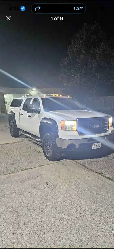 2010 GMC Sierra 2500HD – 6.6 Duramax Diesel – 4x4 – $5,999 FIRM Located in London, Ontario Selling m...