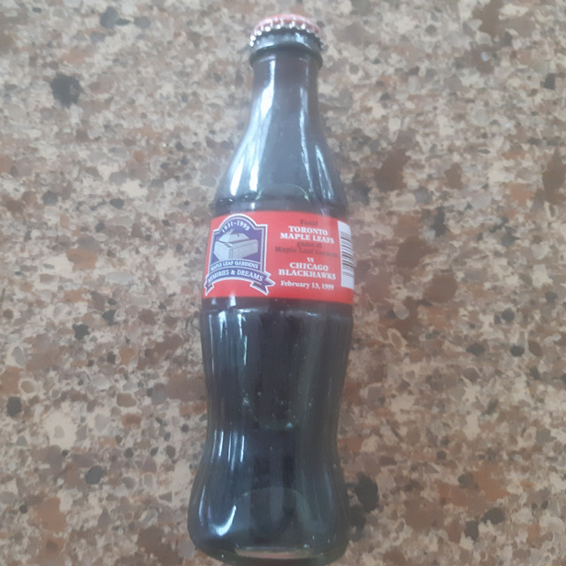 Coca Cola Bottle - Toronto Maple Leaf Gardens 1999 [Unopened] in Arts & Collectibles in Bedford - Image 2