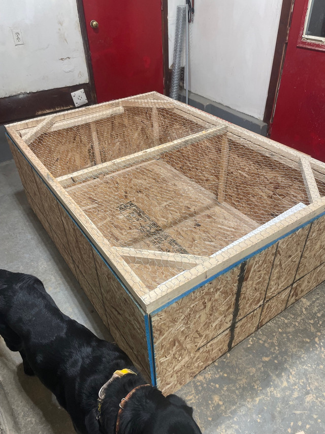 Brooder box / rabbit hutch in Other in St. Catharines
