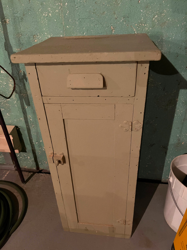 Armoire antique dans Commodes et armoires  à Laurentides - Image 2