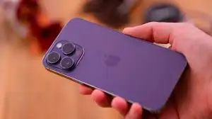 UNLOCKED iPhone 14 Pro  (128 GB) 236-423-0967 in Cell Phones in Prince George - Image 2