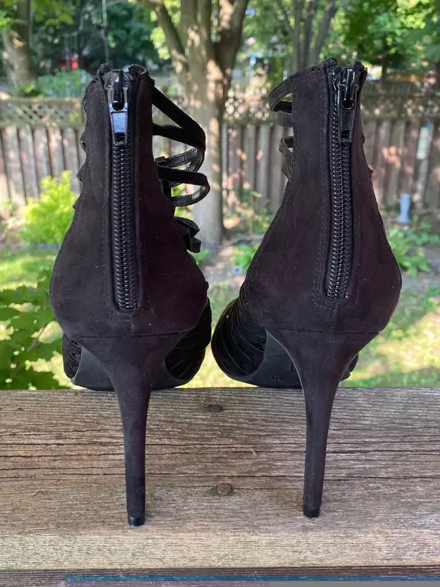 Brash Black Strappy Heels size 10 Like New  in Women's - Shoes in Brantford - Image 6
