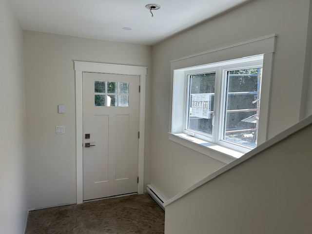 1-bedroom Coach house suite to rent in Long Term Rentals in Abbotsford - Image 3