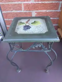 table in metal decorative small size