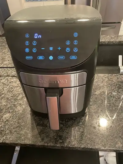 Air fyer presque neuve très peu utilisée