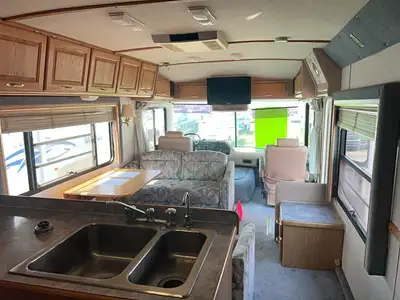 PENDING SALE & PICKUP Wednesday (36.5ft) Rexhall Aerbus Widebody 102" Motorhome. Very unique floorpl...