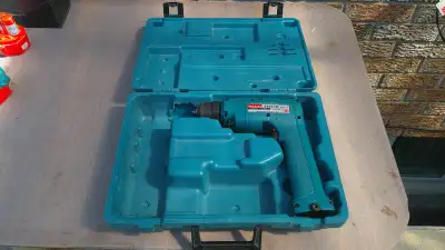 Makita 8402VD 9.6v Hammer Drill Ni-Cd, View more