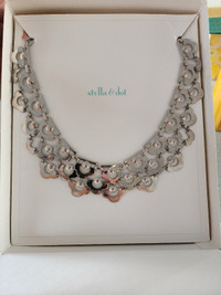 Stella and Dot Alexandria Necklace