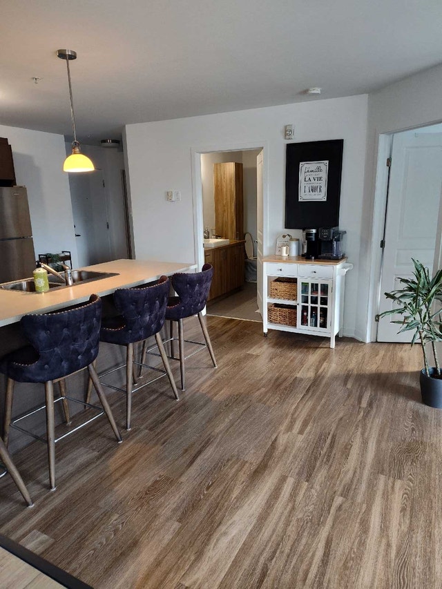 Appartement moderne à louer situé au 6000 rue de la tourbière — photo 1
