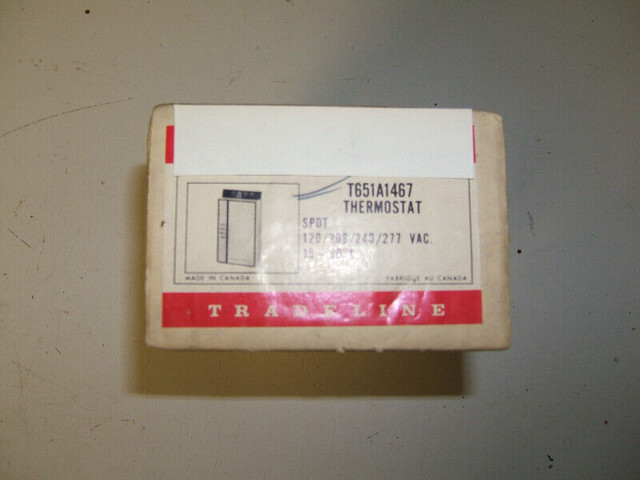 BRAND NEW HONEYWELL TRADELINE THERMOSTAT #T6514-1467 in Other Business & Industrial in Sault Ste. Marie