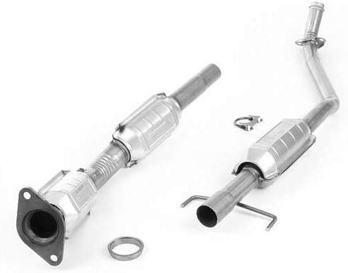 NEW  CATALYTIC CONVERTER with Pipe for TOYOTA COROLLA in Engine & Engine Parts in City of Montréal