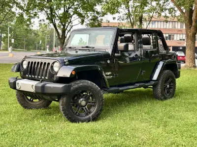 2014 jeep wrangler unlimited sahara v6 3.6L 4x4 Manuelle 6 vitesse intérieur en cuir chaise chauffan...