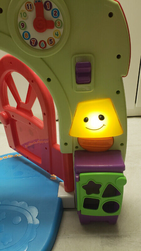 Fisher Price Laugh and Learn Smart Stages Home Playset in Toys & Games in Oakville / Halton Region - Image 3