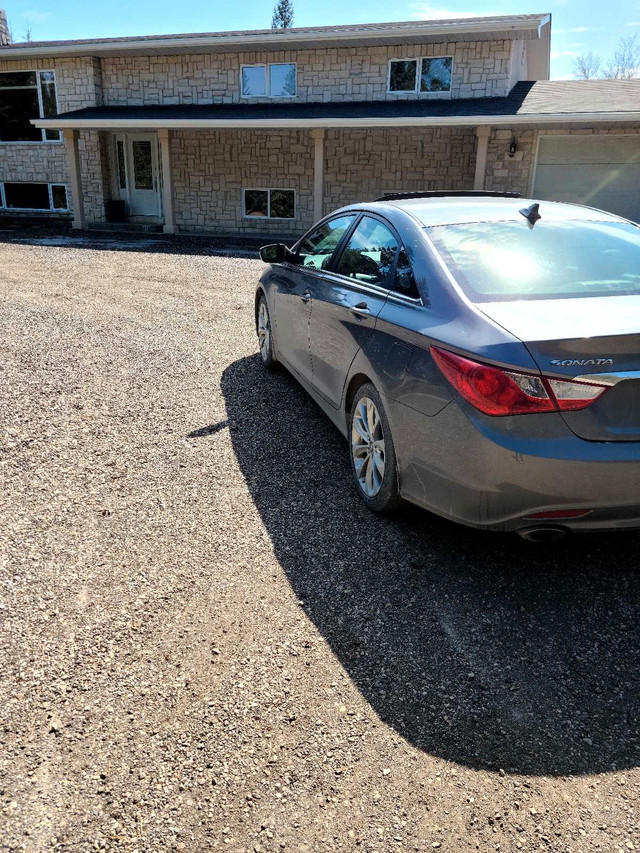 2013 Hyundai sonata  in Cars & Trucks in Winnipeg - Image 3