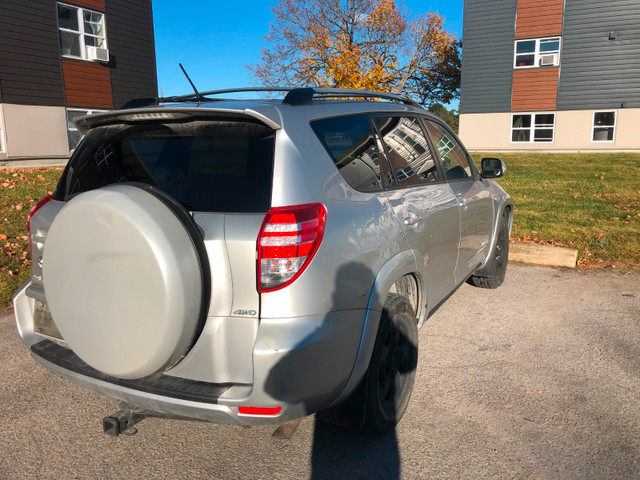 2009 Rav 4 Stort V6 AWD AS IS in Cars & Trucks in Kingston - Image 2
