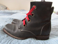 "Paul" Boots by John Fluevog, Black, unisex size 7.