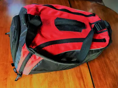 Running Room Gym Bag / Travel bag, View more