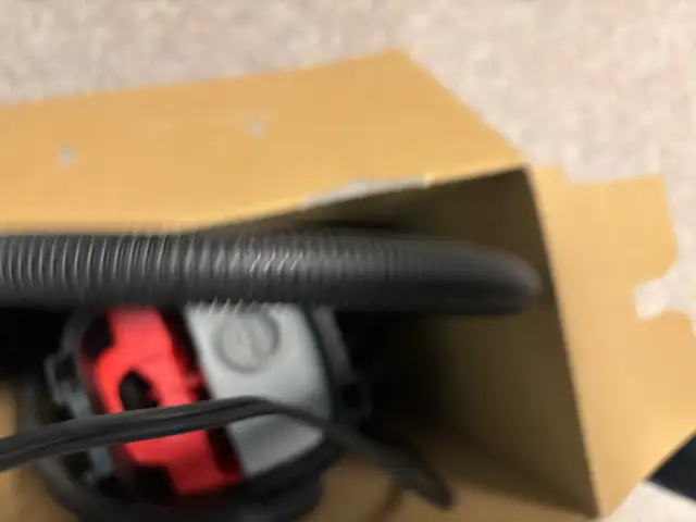 60g fish tank in Fish for Rehoming in Lethbridge - Image 5