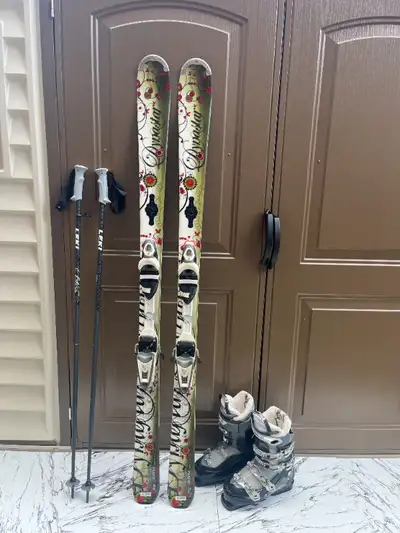 Beautiful 158 Dynastar ski  . Boots. Poles, View more
